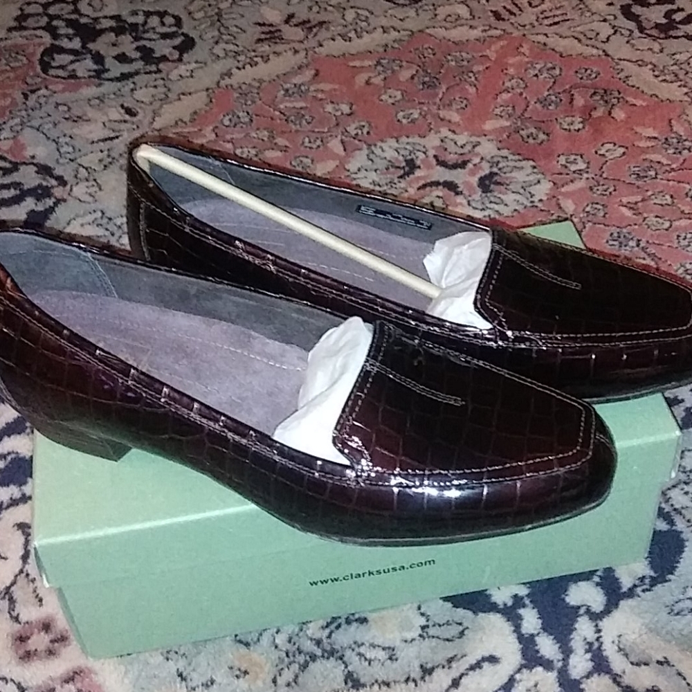 Ladies shoes